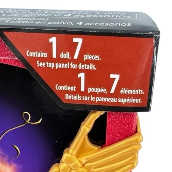 Disney Descendants: The Rise of Red Doll & Playset - The Sorcerer’s Cookbook Set - Picture 12 of 15